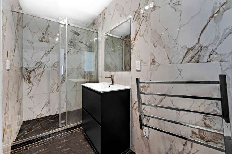 10D Benton Place Manurewa_9