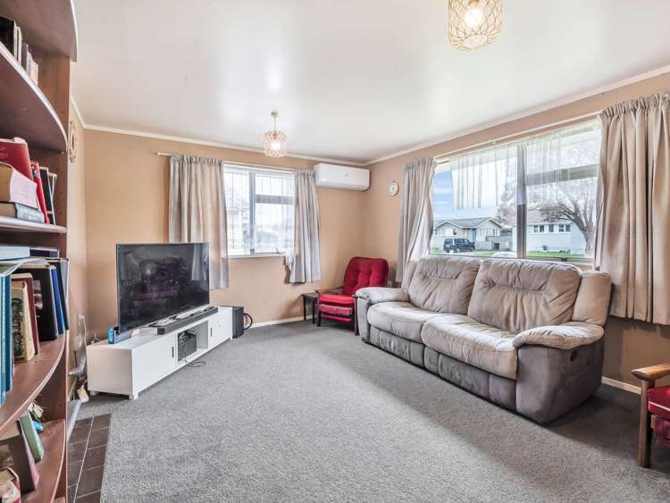 13 McCorkindale Street Feilding_9