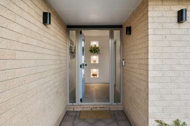 32 Tomika Crescent_3