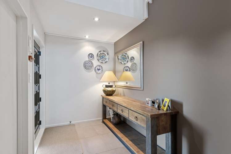 7 Douglas Street Lincoln_20