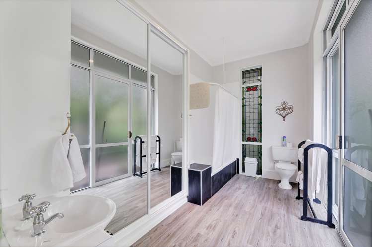 14 Collins Drive Waikuku Beach_13