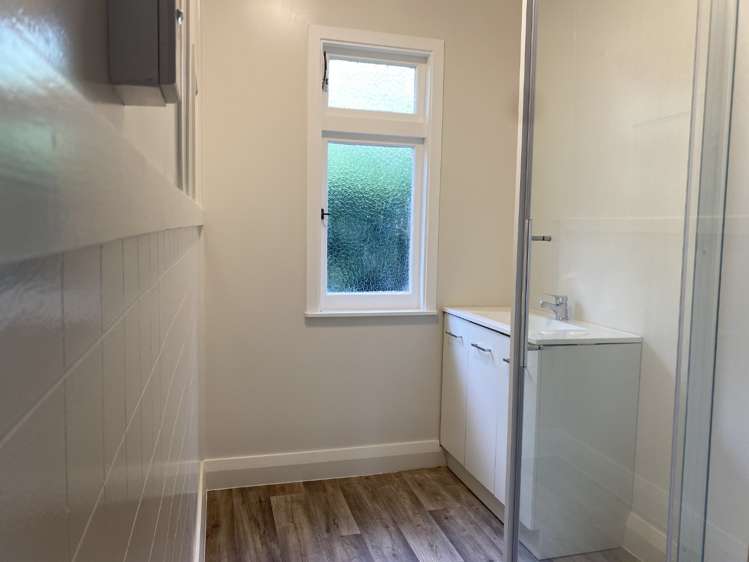 10 Station Road Kamo_7