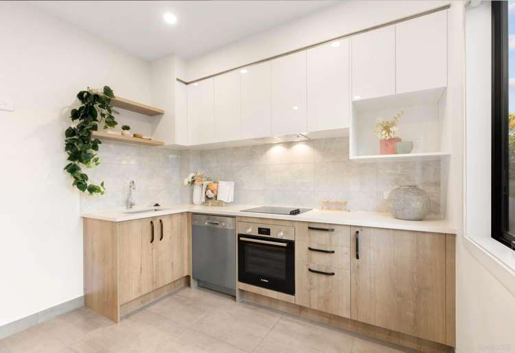 11/9 Schnapper Rock Road Schnapper Rock_11