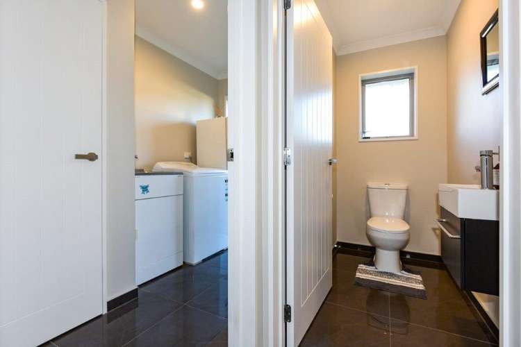 6 Dundee Close Darfield_16