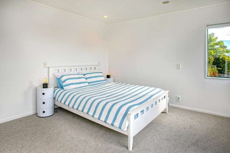 23 Pine Grove Tairua_13