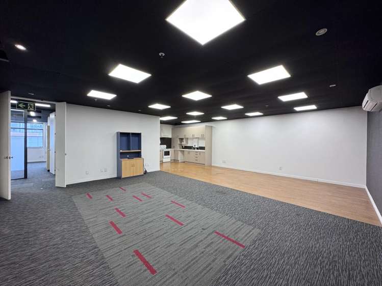 58 Hazeldean Road Addington_19