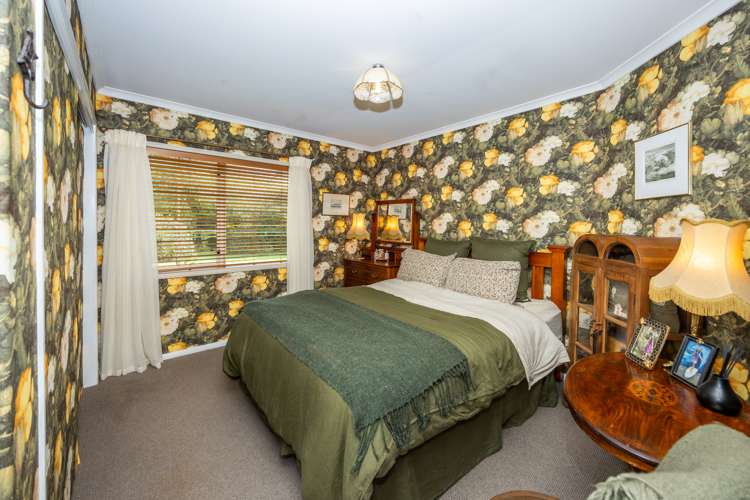 60 Cowley Drive Leamington_25