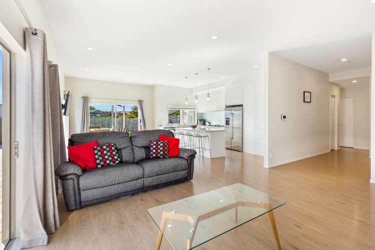 16 Larmer Drive Kumeu_7