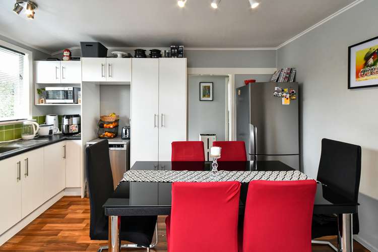 64 Greenmeadows Avenue Manurewa_5