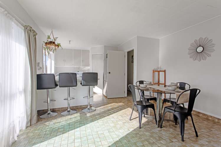 9 Russell Street Otane_2