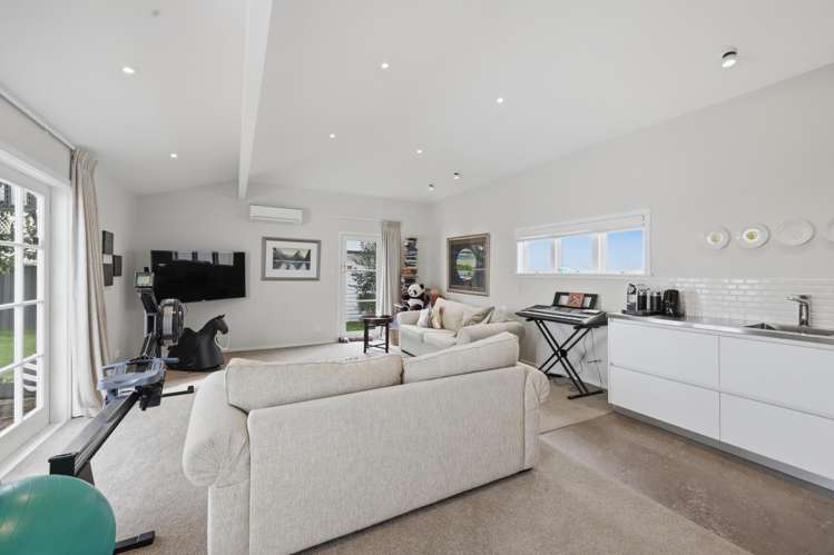 23 Fairholme Avenue Epsom_19