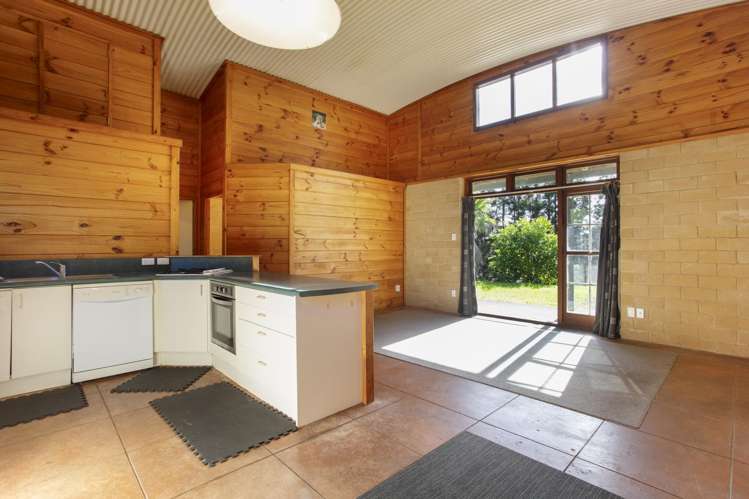 1812 Kaipara Coast Highway Kaukapakapa_10