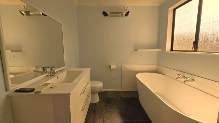  3 Owaka Close Kelson_15