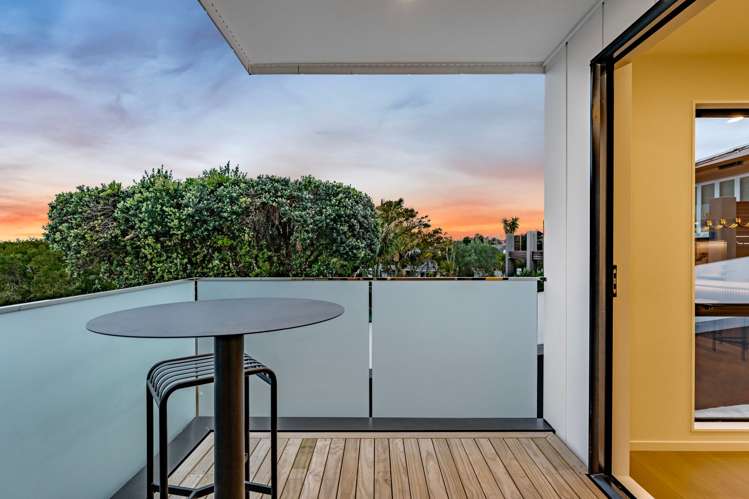 5A Godfrey Place Kohimarama_11