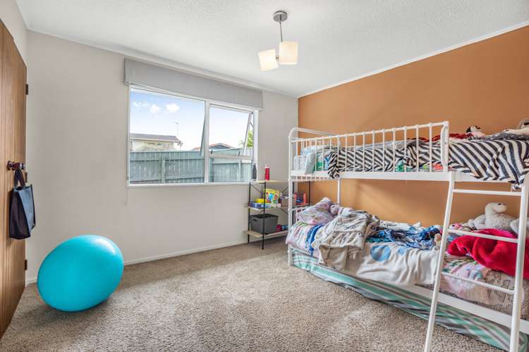 2 Ely Grove Wainuiomata_12