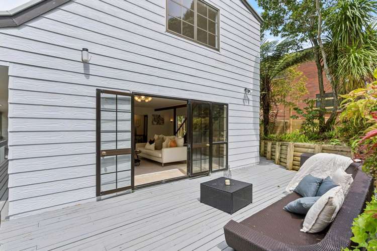 28 Longfellow Parade Glen Eden_25