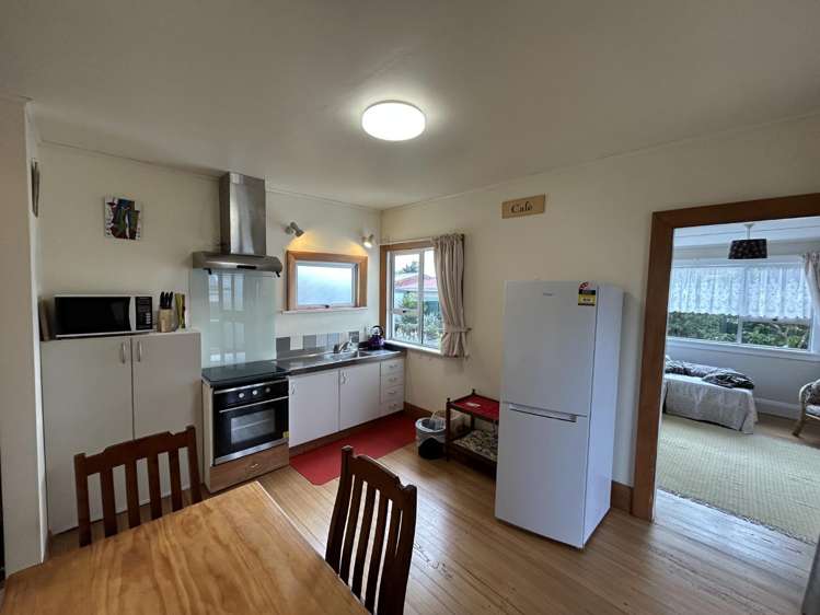 2/5 Joyce Cres 10446_3