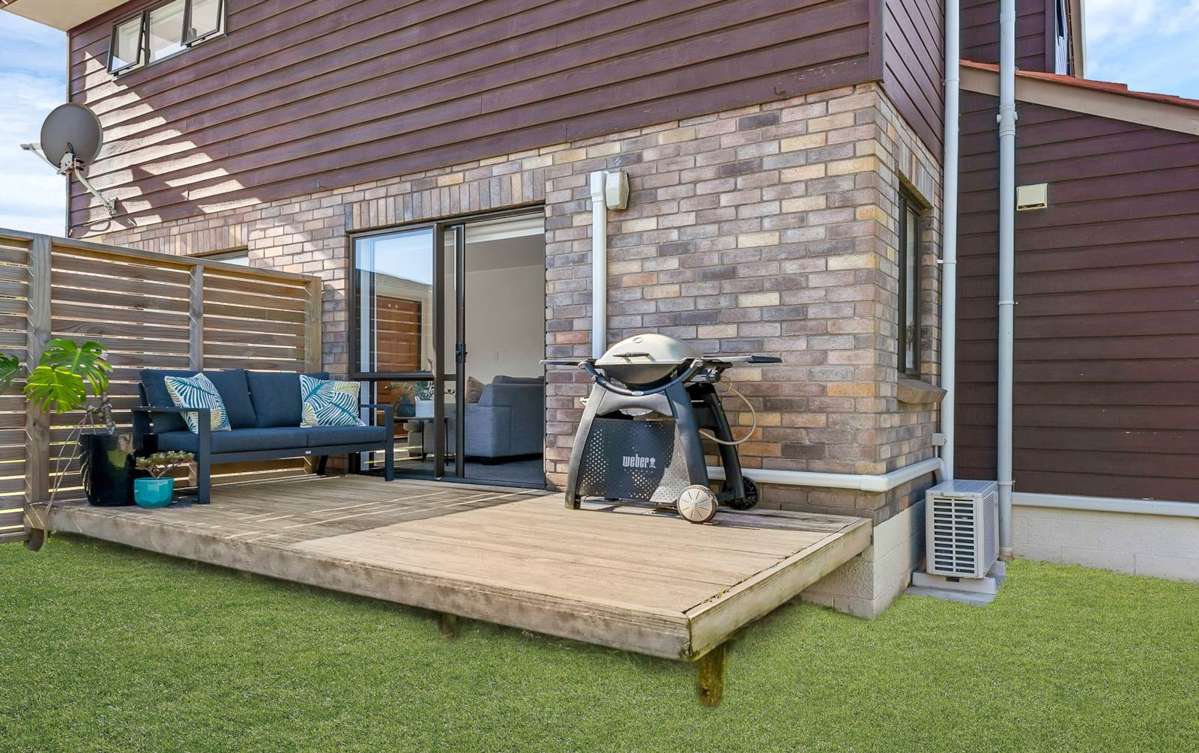 2/104 Blockhouse Bay Road_1
