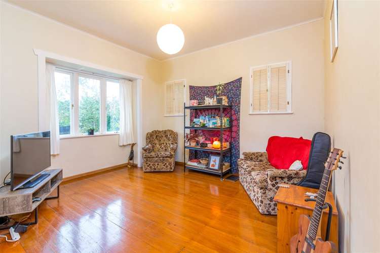 46 Clayburn Road Glen Eden_17