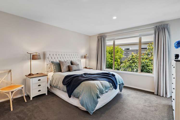 40 Pitcairn Crescent Bryndwr_10