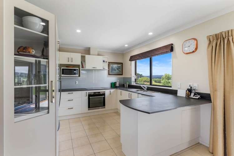 208 Burtt Road Paerata_9