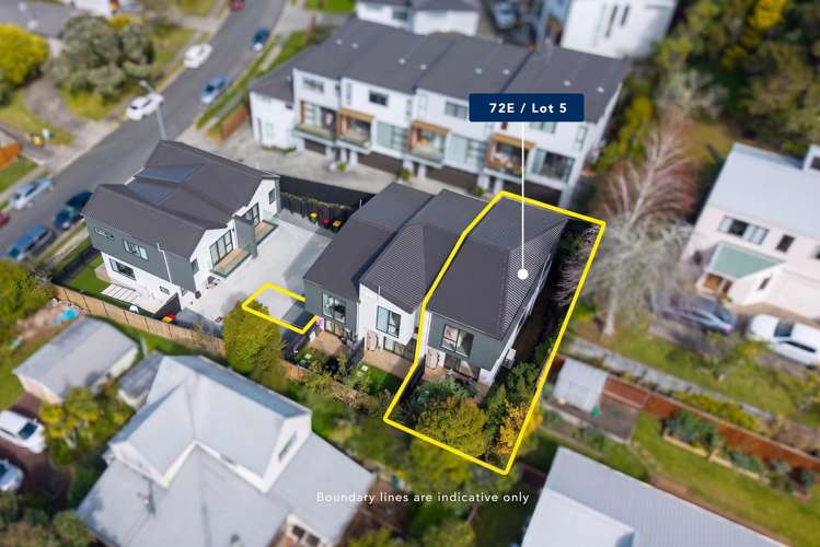 5/72 Langana Ave_2