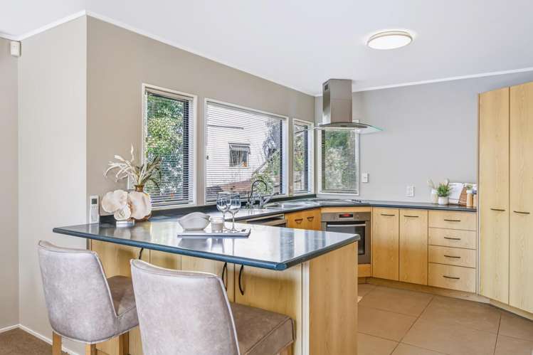2/25 Glencoe Road Browns Bay_5