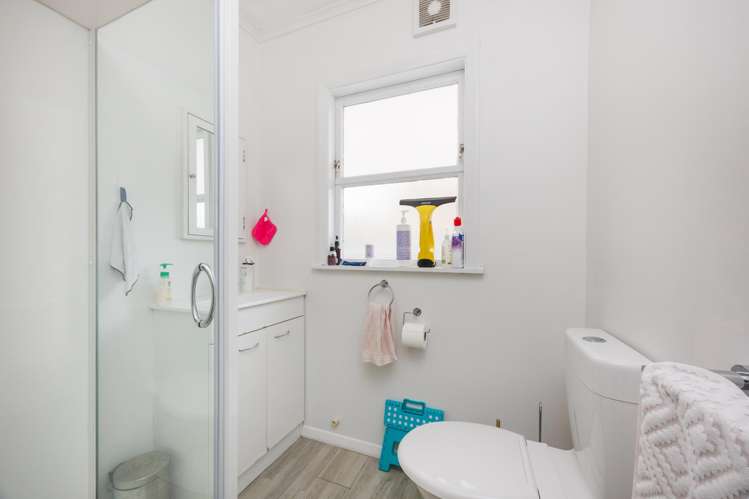 1-3/11 Pascal Street Palmerston North Central_17