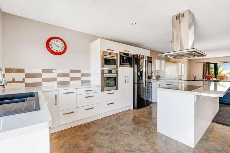 105 Alec Craig Way Gulf Harbour_8