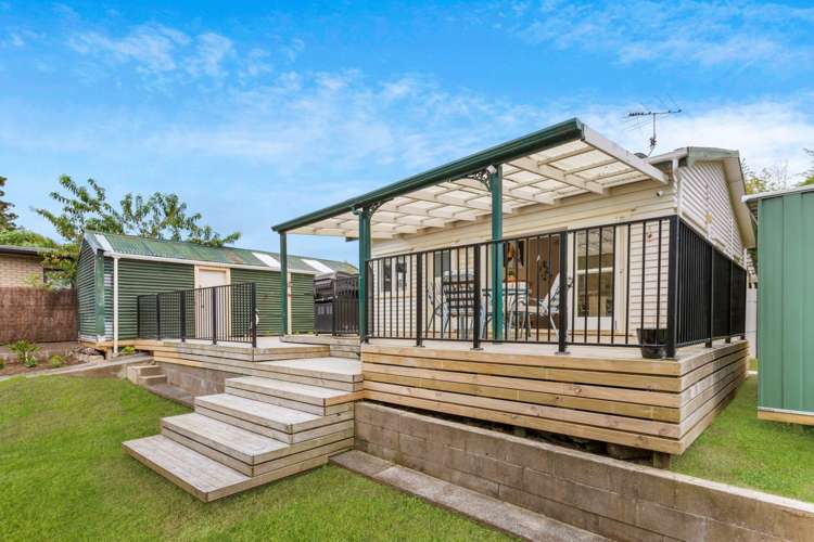 53 Woodside Road Massey_1