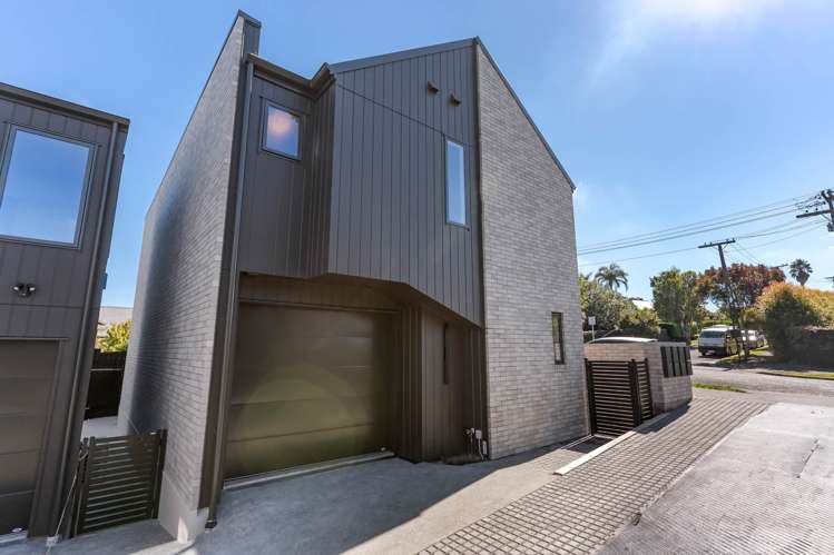 26-28 Weybridge Crescent Glen Innes_31