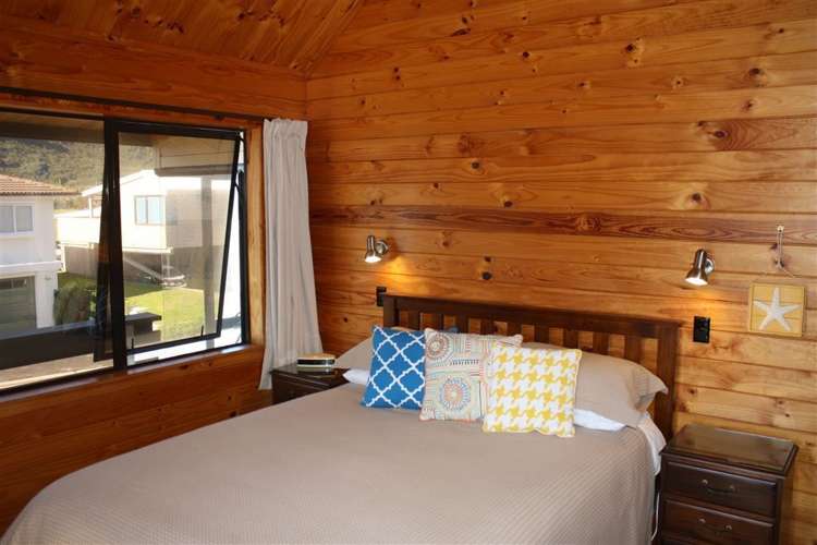 4 Braddock Grove Pauanui_10