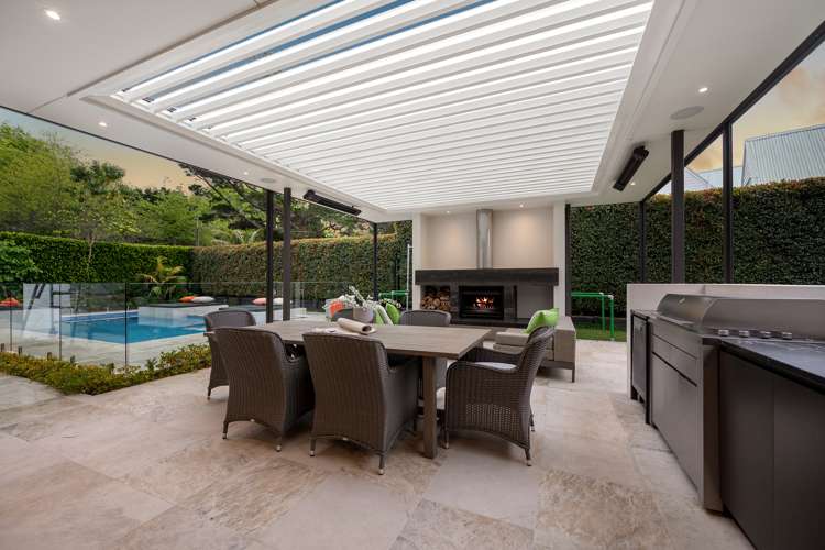 19 Kingfisher Grove Greenhithe_17