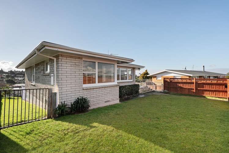 17 Grosmont Terrace Brookfield_25