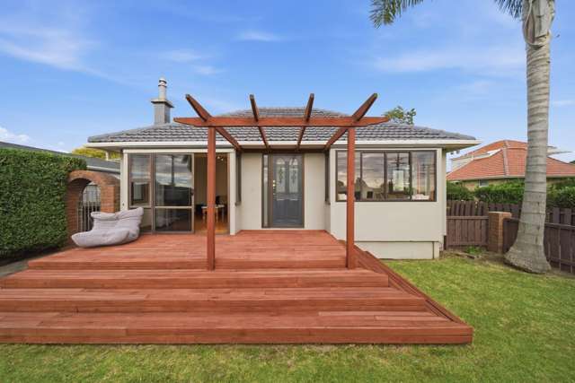 Classic Charm, Centrally Located