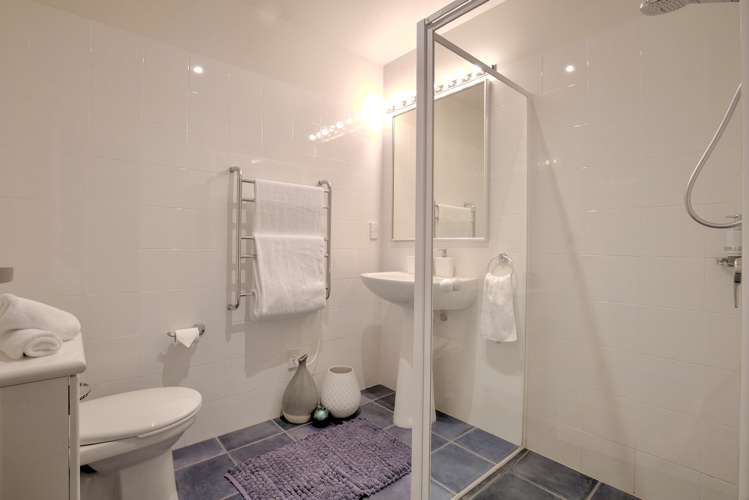 8/239 Frankton Road Queenstown_11