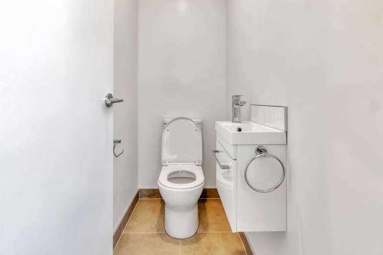 6/1 Fruitvale Road New Lynn_9