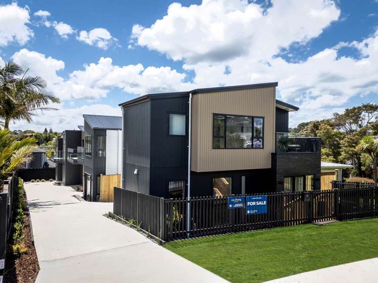 1/ 16 Madison Place Forrest Hill_10