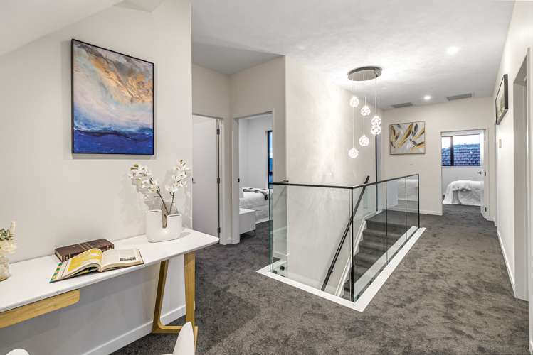 12a Range View Road Mount Albert_12