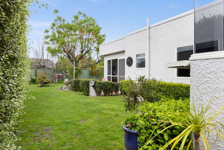 79 Kensington Drive Taradale_14