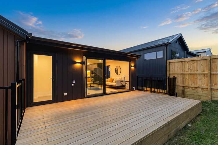 242D West Hoe Heights Orewa_2