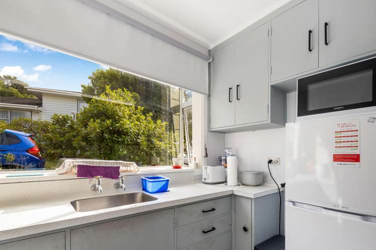 2/9 Te Kiteroa Grove Churton Park_11