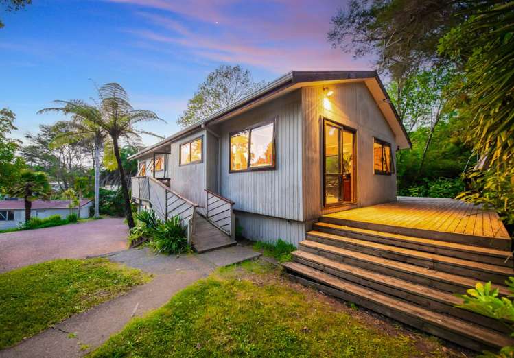 42 Atkinson Road Titirangi_10