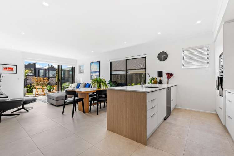 33 Cambie Avenue Red Beach_7