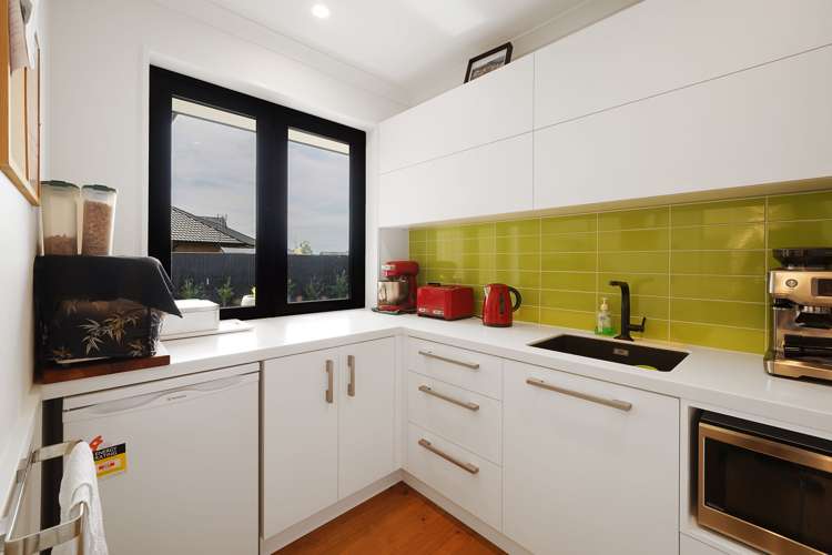 5 Carnaveron Drive Lincoln_10