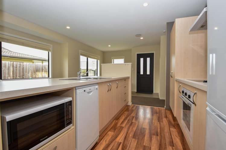 15 Ashmore Park Road Carterton_4