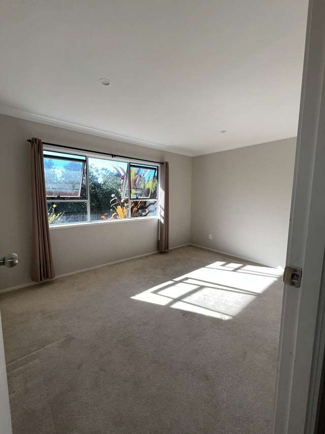 5 Solar Road Glen Eden_3