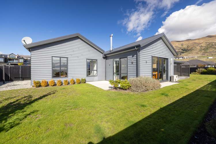 29 Little Alpha Loop Wanaka_18