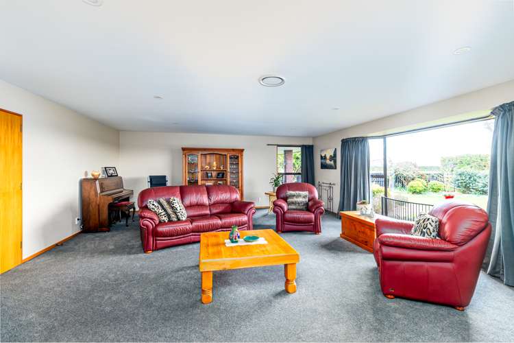 446 Grahams Road Willowby_11