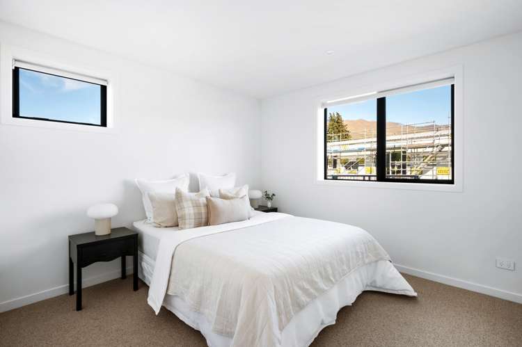 3 Starlight Court Wanaka_12